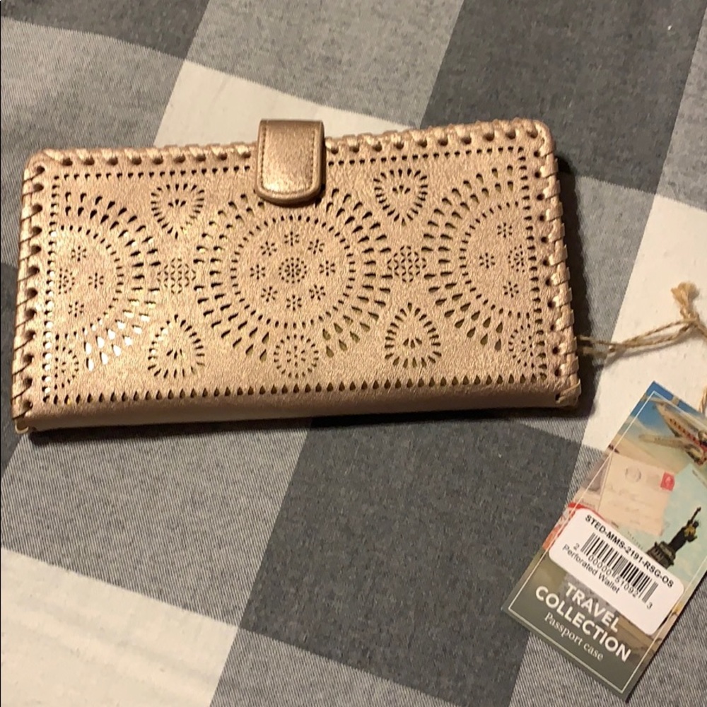 Fab Fit Fun vegan leather laser cut wallet